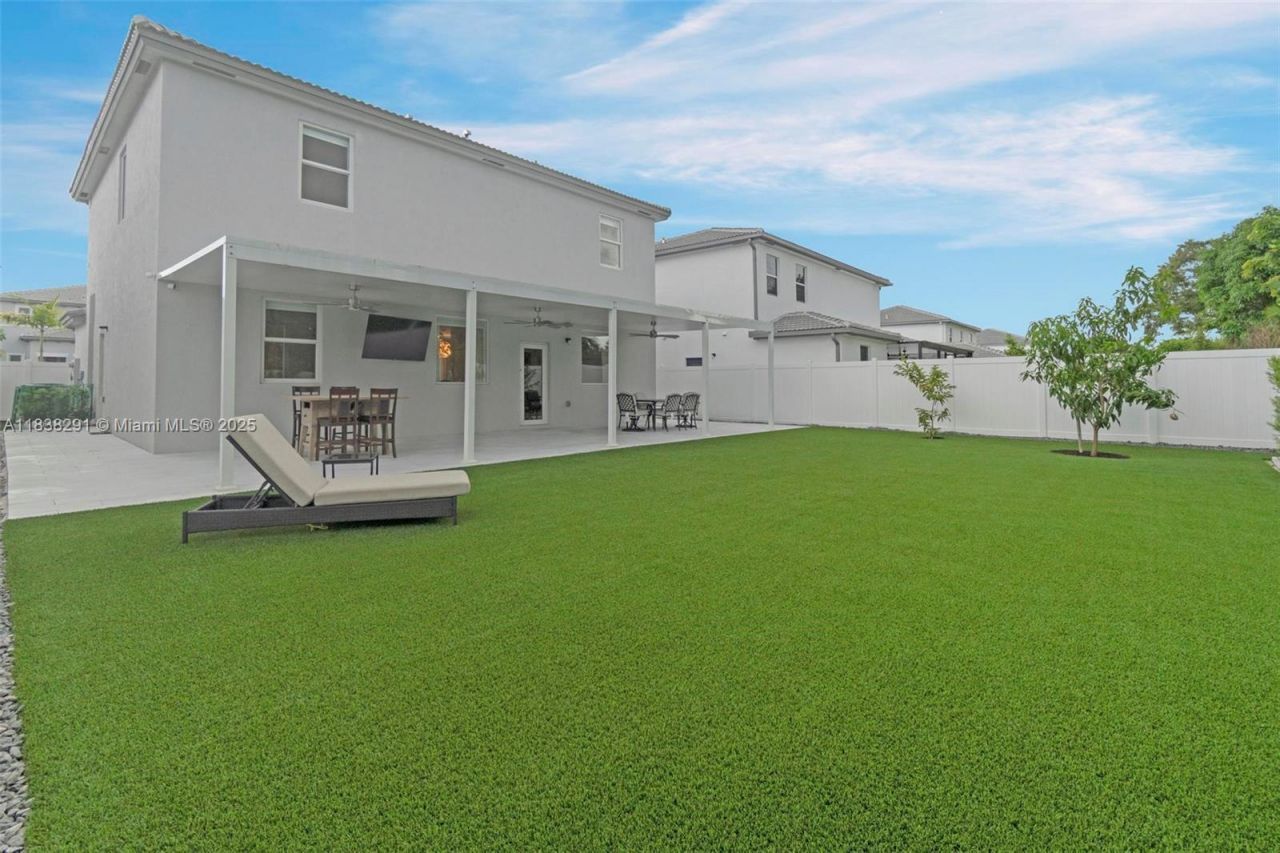 14864 SW 163rd Ter, Miami, FL 33187 Photo