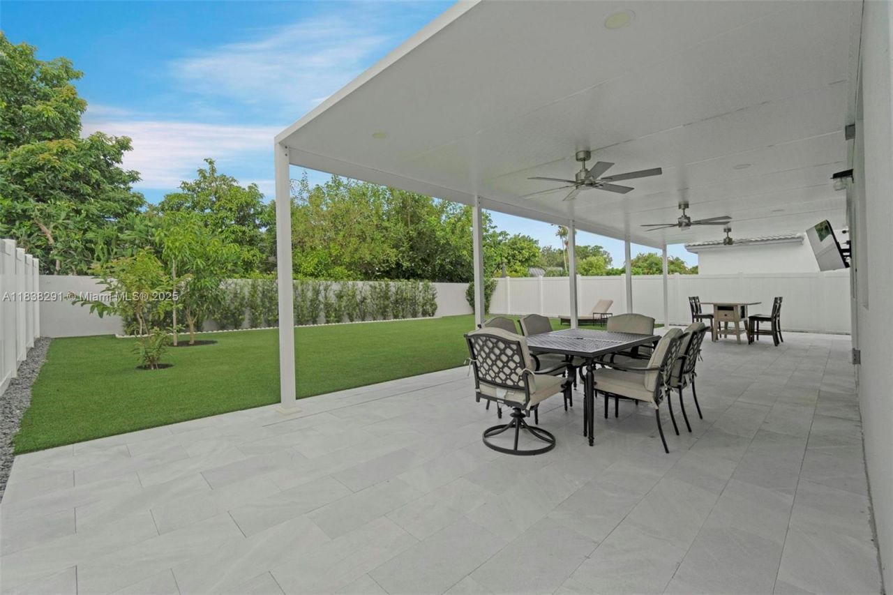 14864 SW 163rd Ter, Miami, FL 33187 Photo