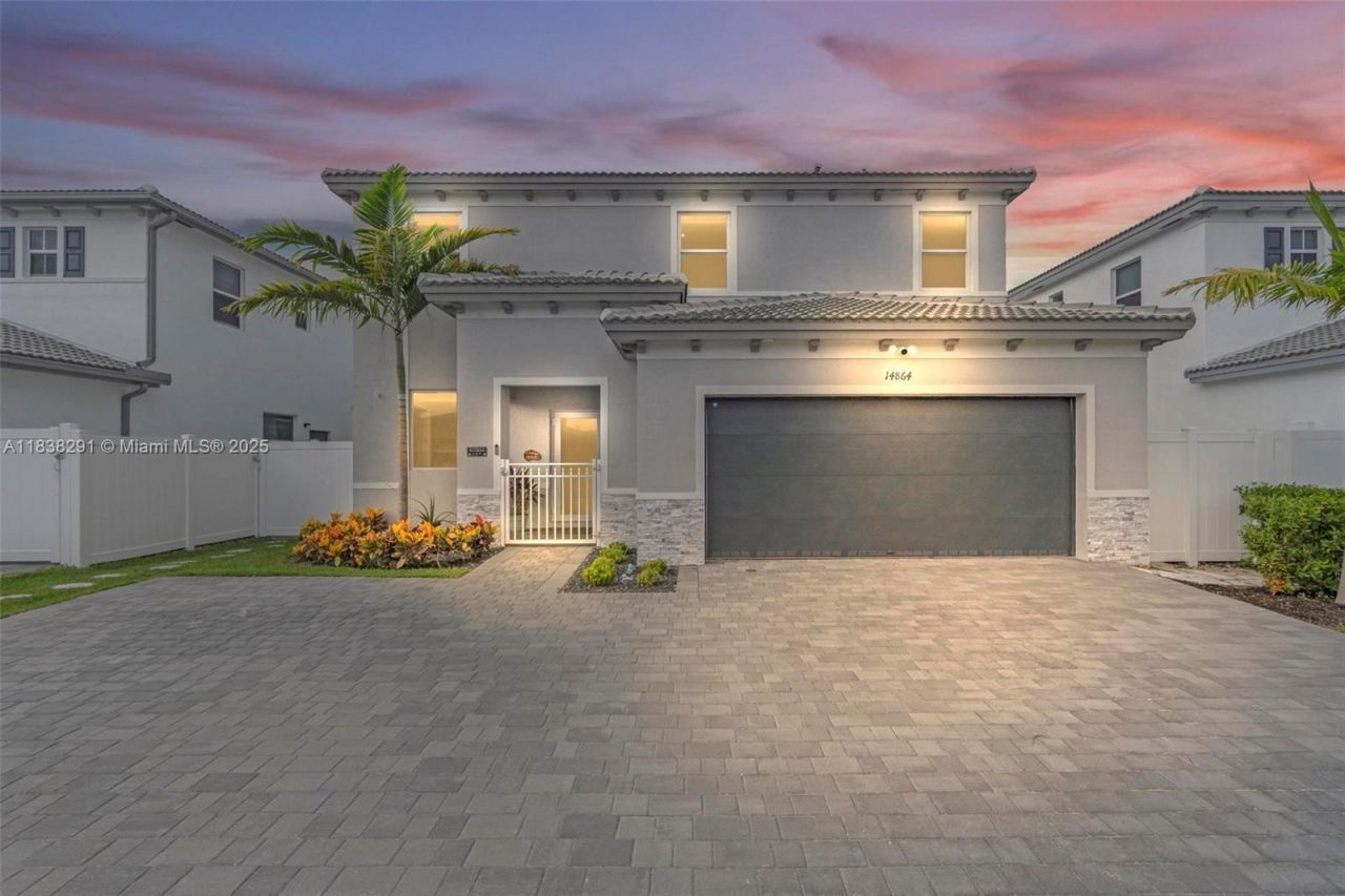 14864 SW 163rd Ter, Miami, FL 33187 Photo