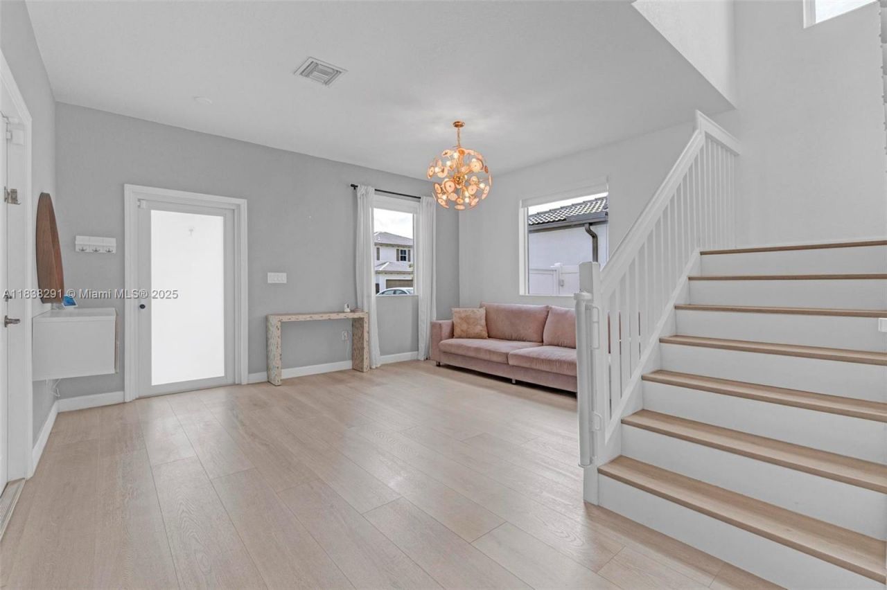 14864 SW 163rd Ter, Miami, FL 33187 Photo