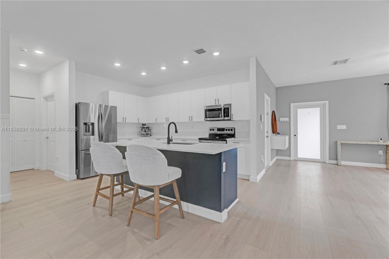 14864 SW 163rd Ter, Miami, FL 33187 Photo