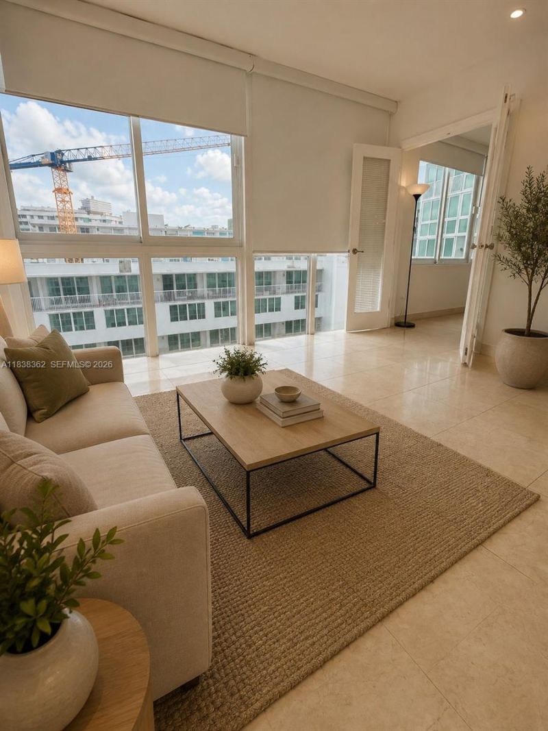 5401 Collins Ave, Unit 514, Miami Beach, FL 33140 Photo
