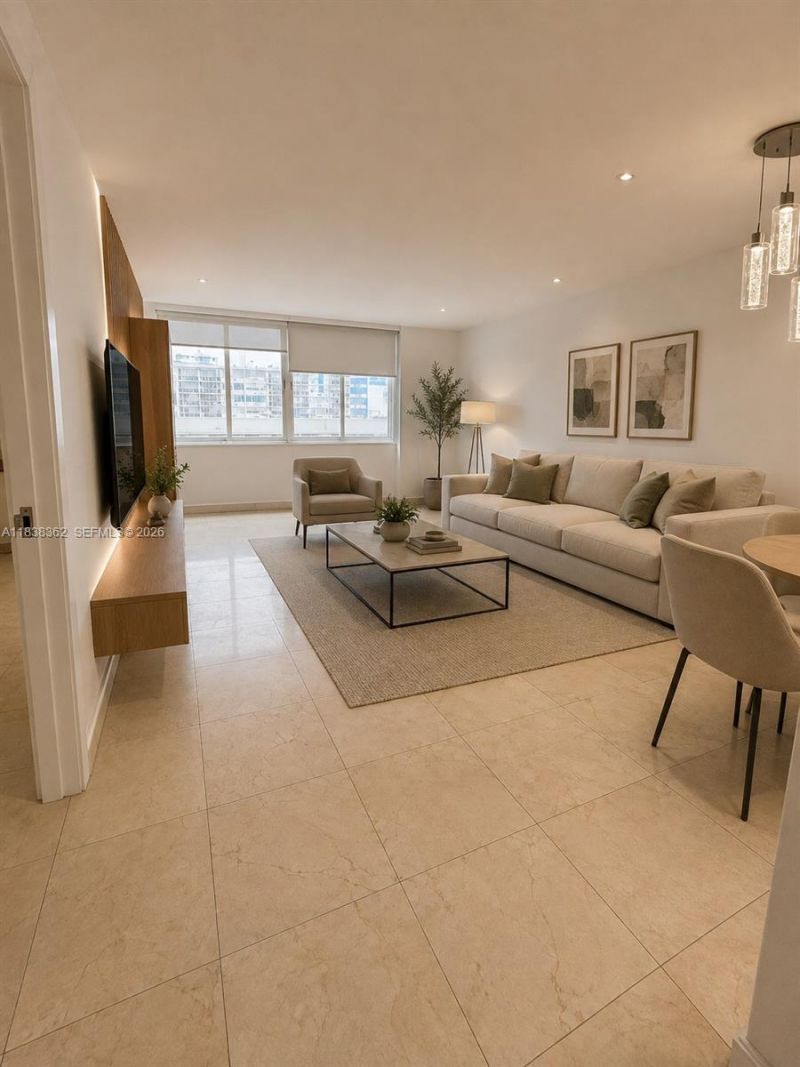 5401 Collins Ave, Unit 514, Miami Beach, FL 33140 Photo