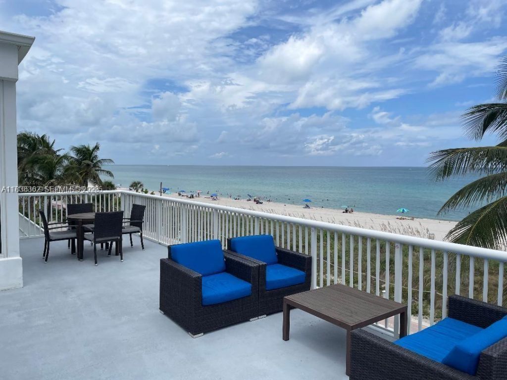 5401 Collins Ave, Unit 514, Miami Beach, FL 33140 Photo