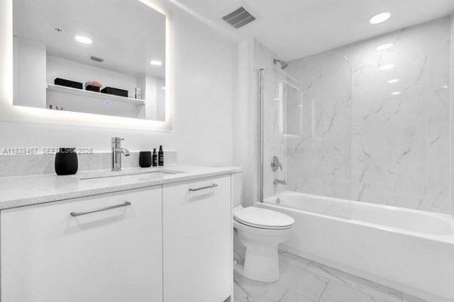 1850 Monroe, Unit 301, Hollywood, FL 33020 Photo