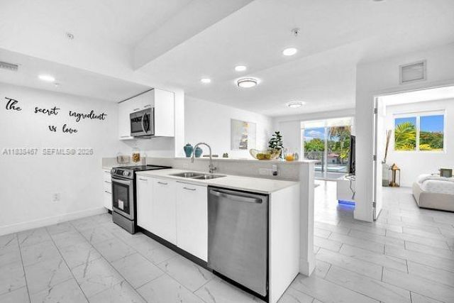 1850 Monroe, Unit 301, Hollywood, FL 33020 Photo