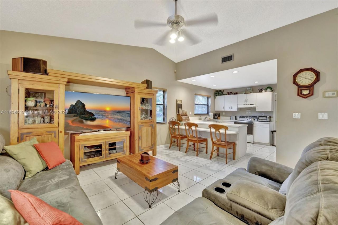 5911 Epsom Ln, Davie, FL 33331 Photo