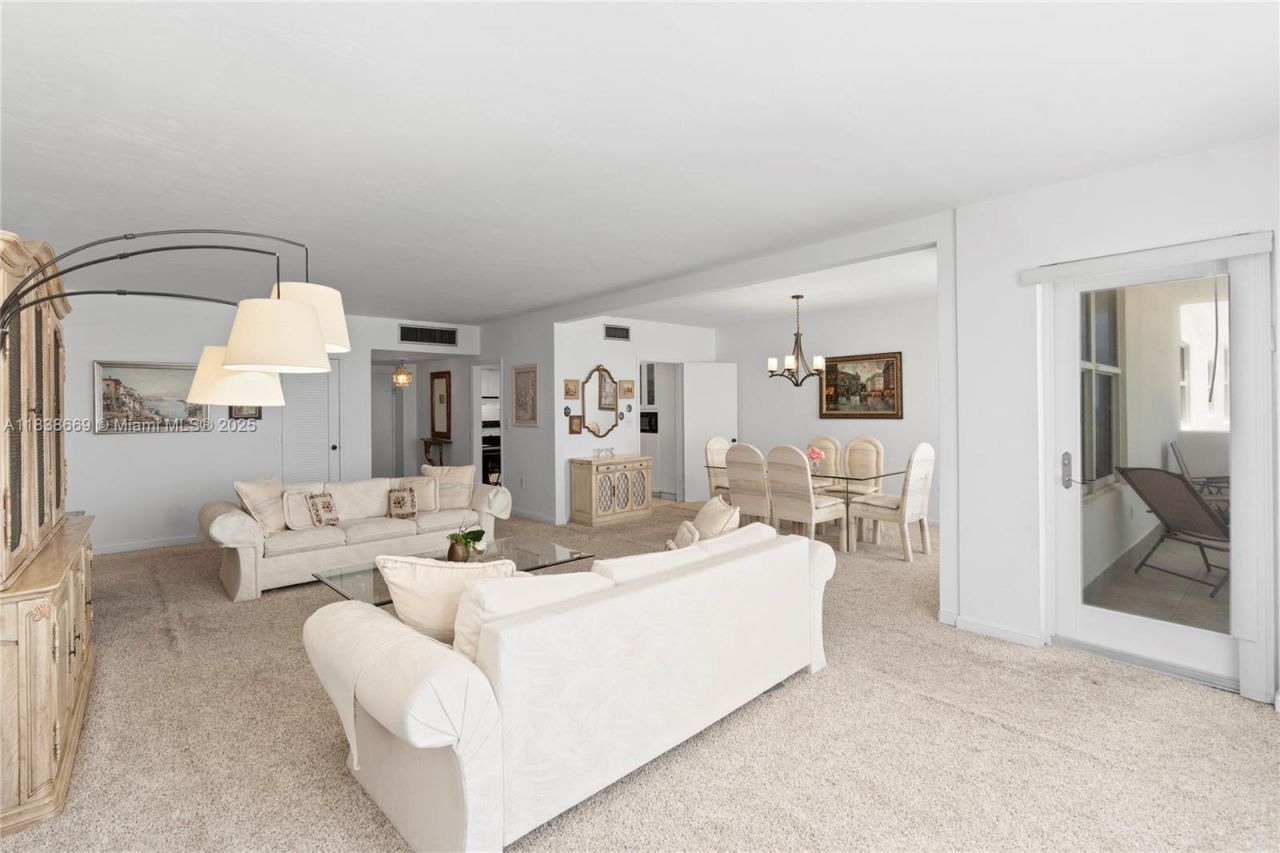 5001 Collins Ave, Unit 4G, Miami Beach, FL 33140 Photo