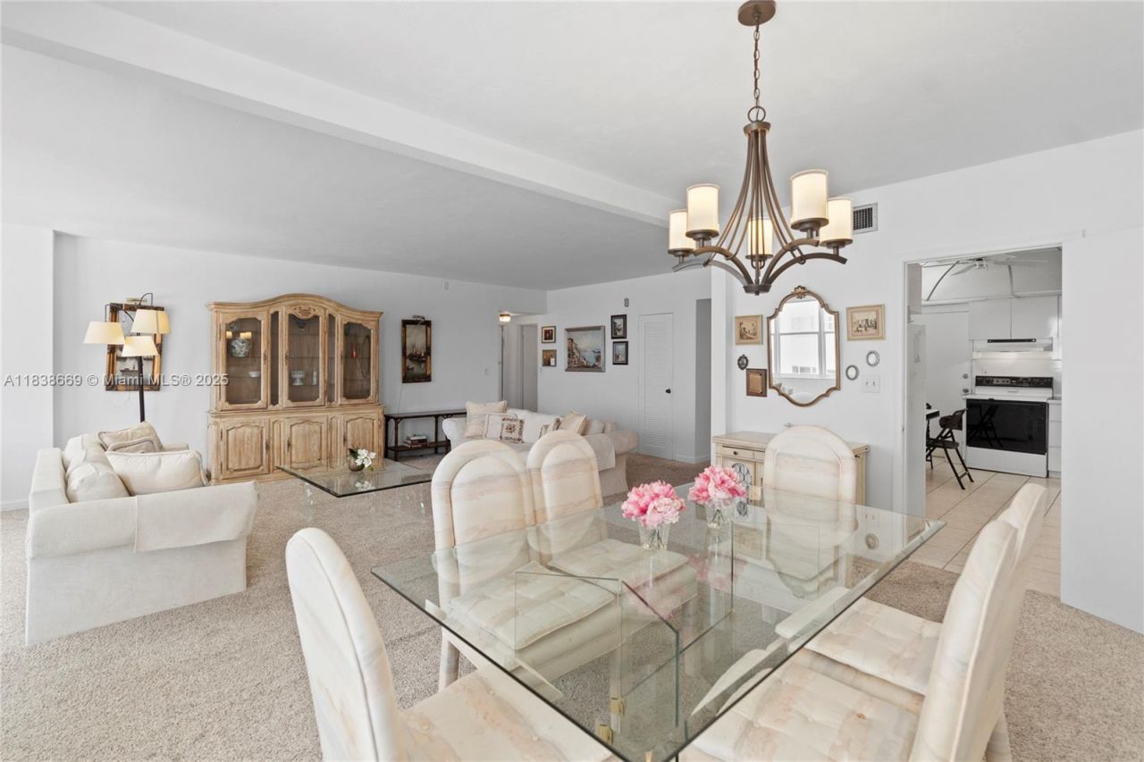 5001 Collins Ave, Unit 4G, Miami Beach, FL 33140 Photo