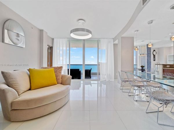 17875 Collins Ave, Unit 4205 (AVAI, Sunny Isles Beach, FL 33160