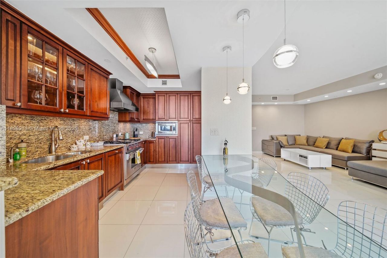 17875 Collins Ave, Unit 4205 (AVAI, Sunny Isles Beach, FL 33160 Photo