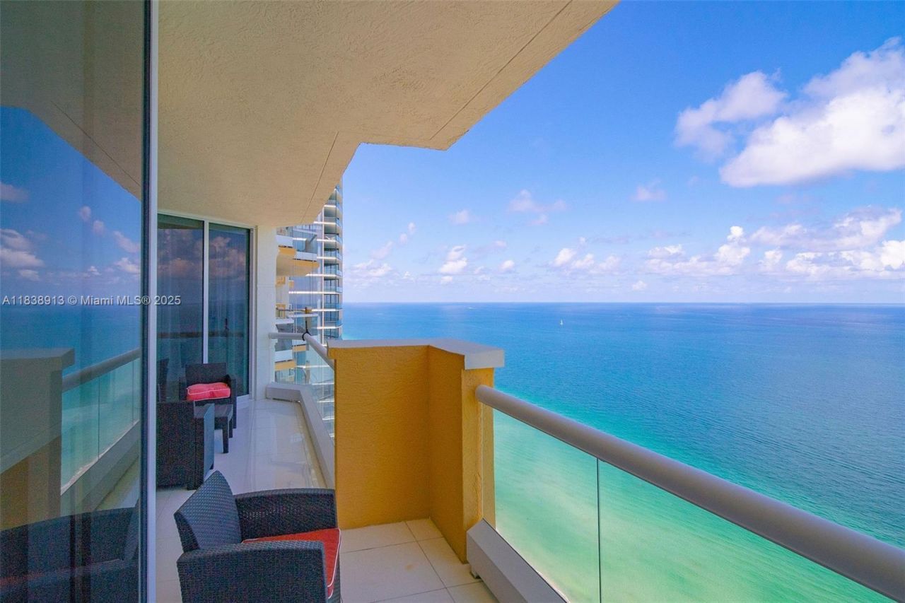 17875 Collins Ave, Unit 4205 (AVAI, Sunny Isles Beach, FL 33160 Photo