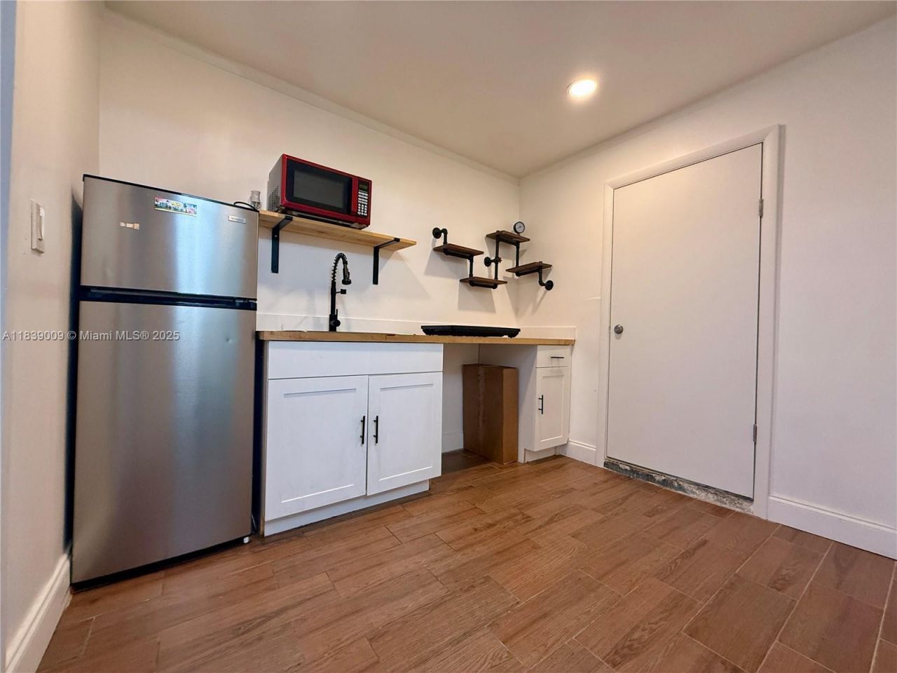 2406 N 28th Ave, Hollywood, FL 33020 Photo