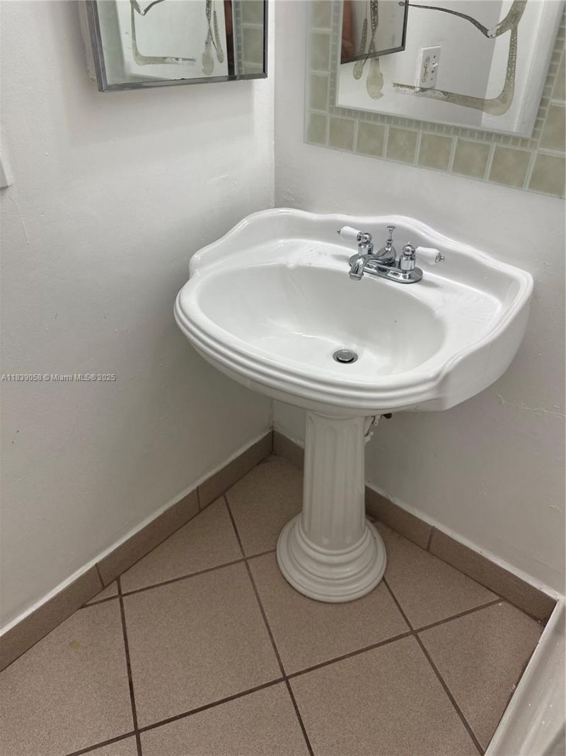 15481 SW 81st Cir Ln, Unit 712, Miami, FL 33193 Photo