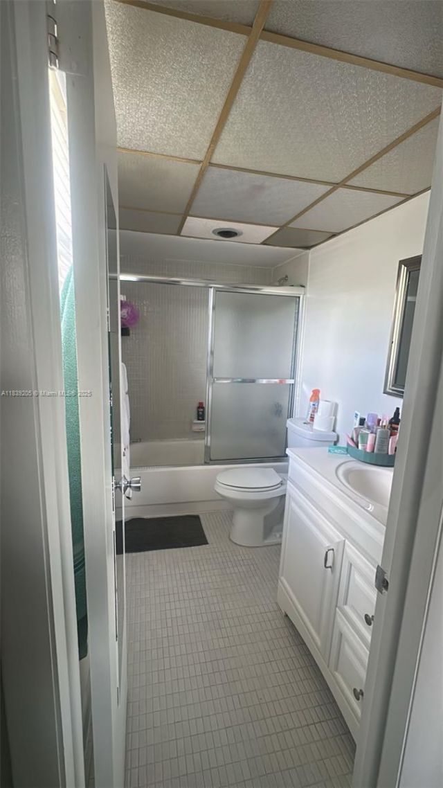 500 Executive Center Dr, Unit 2G, West Palm Beach, FL 33401 Photo