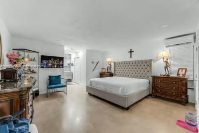 323 NW 136th Pl, Miami, FL 33182 Photo