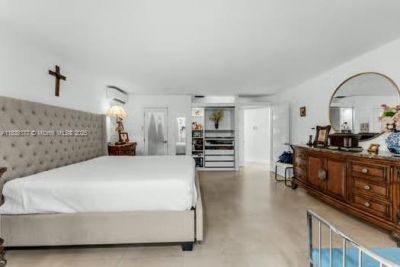 323 NW 136th Pl, Miami, FL 33182 Photo