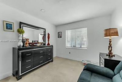 323 NW 136th Pl, Miami, FL 33182 Photo