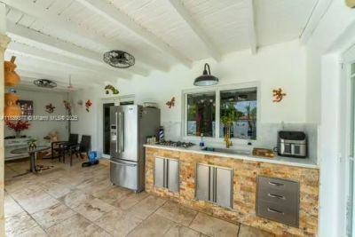 323 NW 136th Pl, Miami, FL 33182 Photo