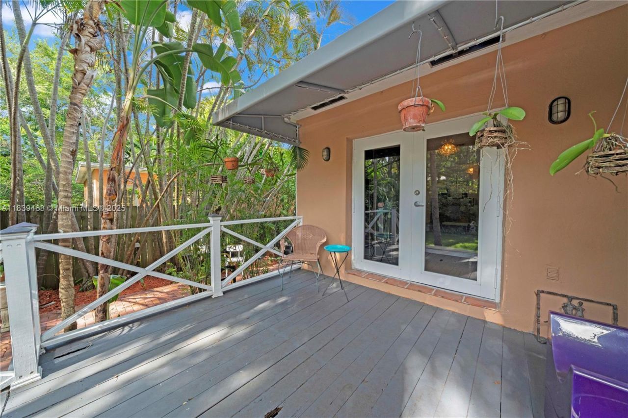 2665 SW 17th Ave, Miami, FL 33133 Photo