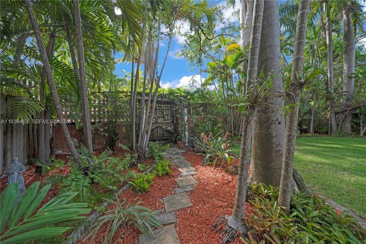 2665 SW 17th Ave, Miami, FL 33133 Photo