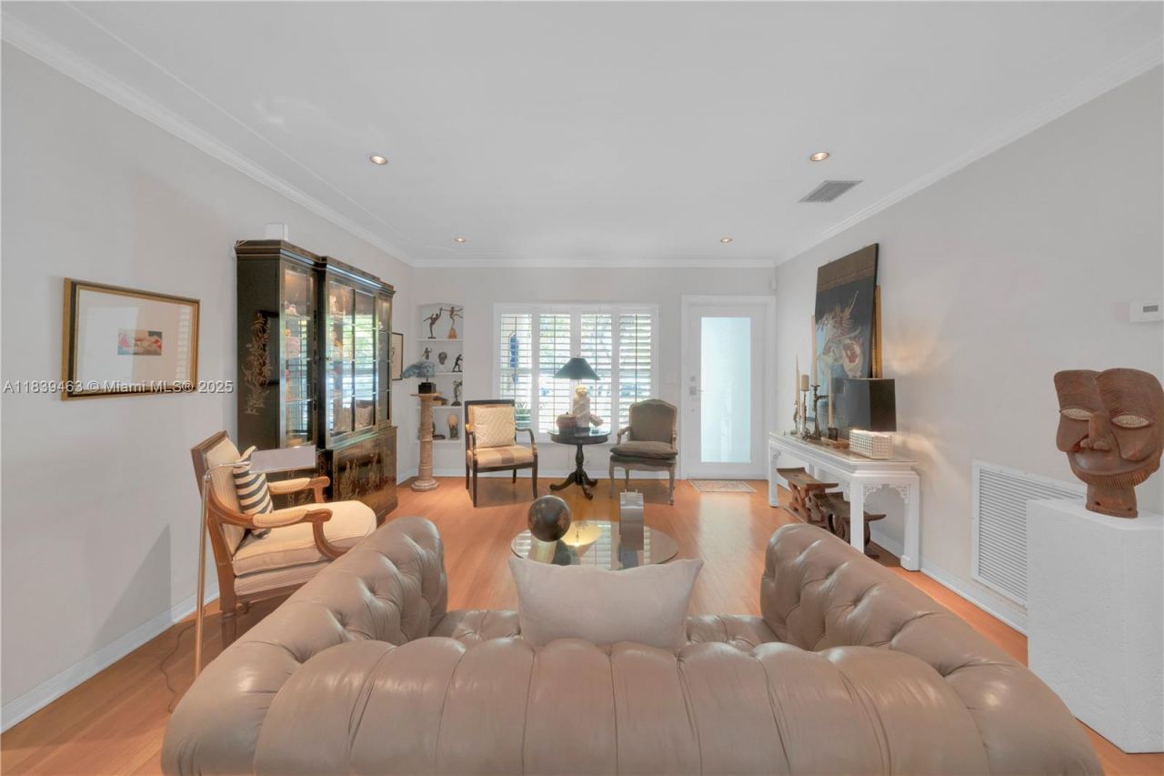 2665 SW 17th Ave, Miami, FL 33133 Photo