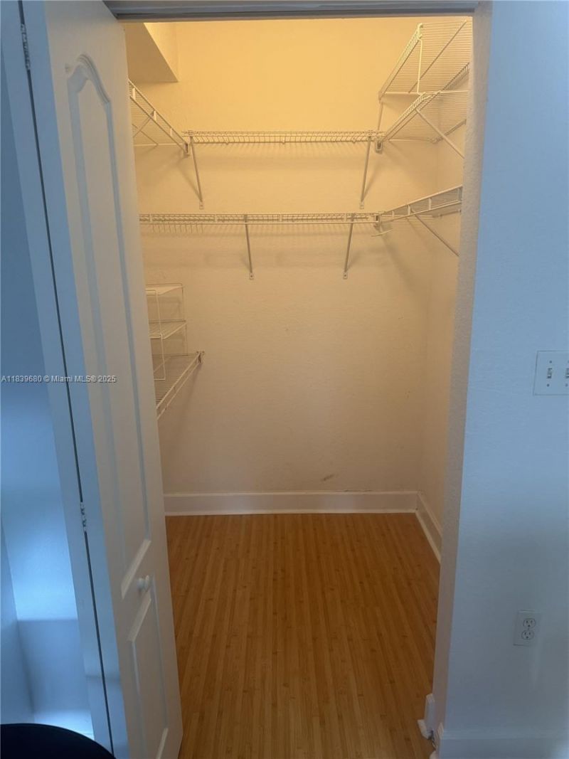 6001 SW 70th St, Unit 304, South Miami, FL 33143 Photo