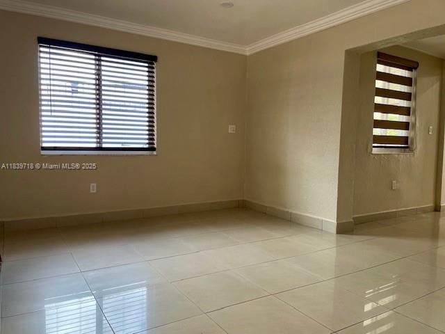 330 W 40th Pl, Hialeah, FL 33012 Photo