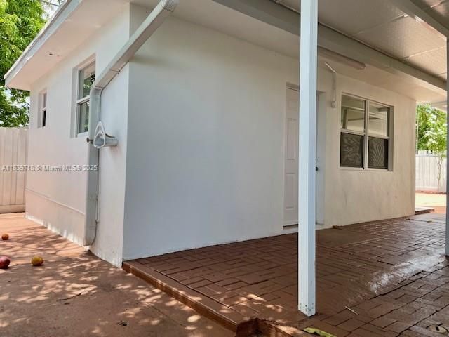 330 W 40th Pl, Hialeah, FL 33012 Photo