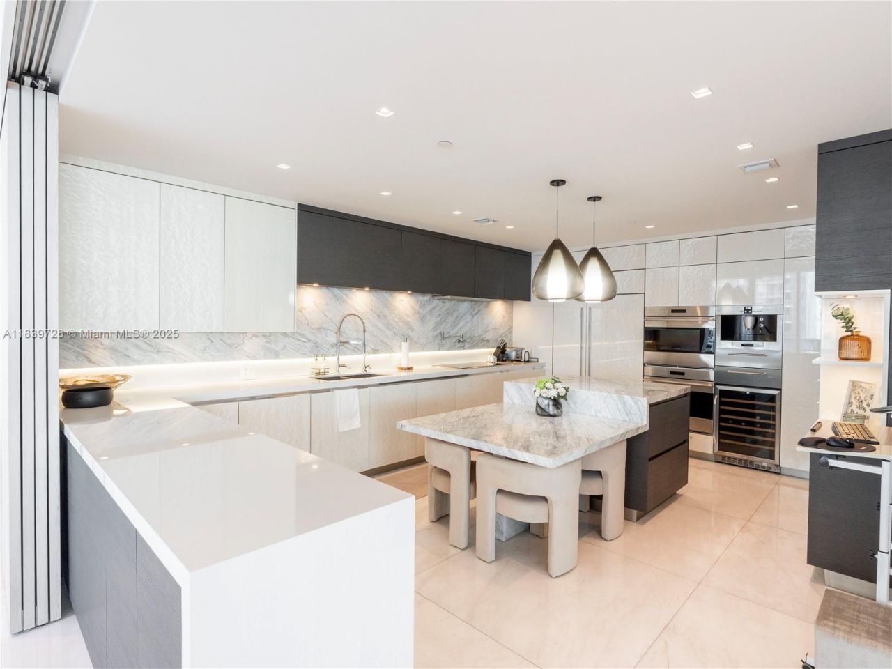 17475 Collins Ave, Unit 1001, Sunny Isles Beach, FL 33160 Photo