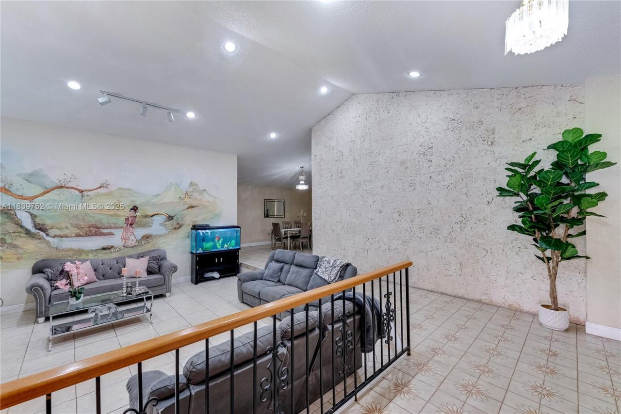 400 NW 128th Ave, Miami, FL 33182 Photo