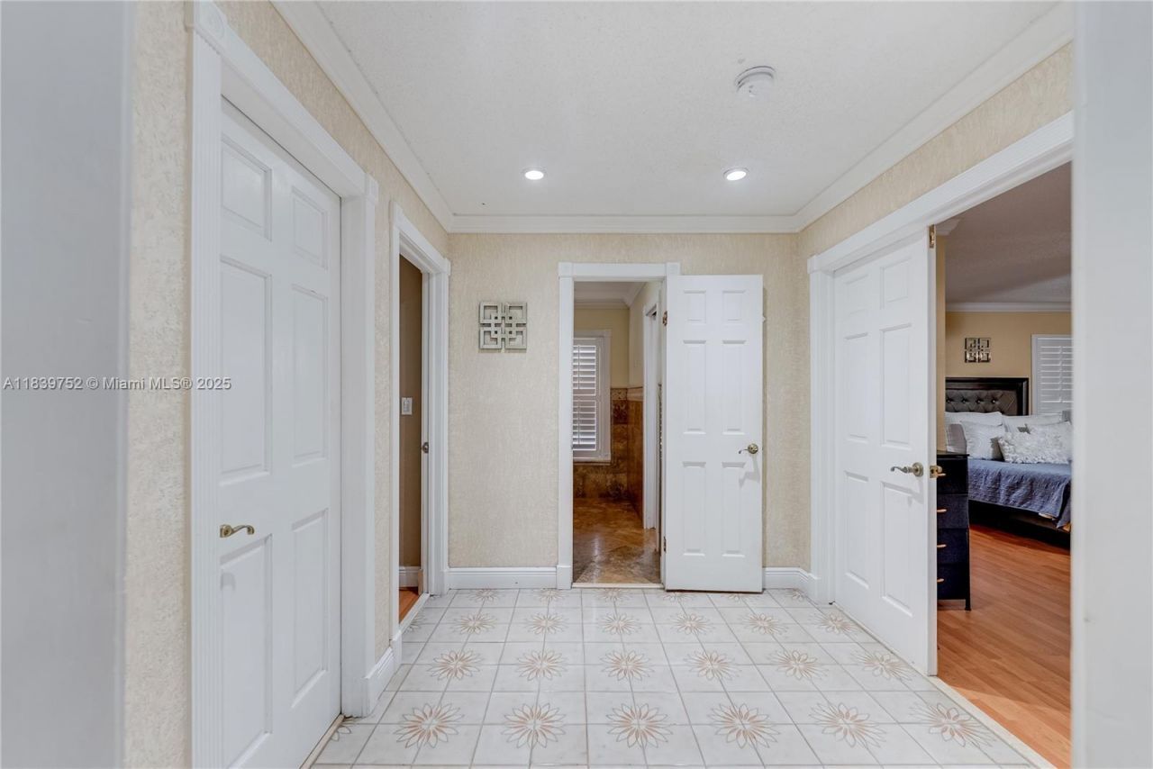 400 NW 128th Ave, Miami, FL 33182 Photo