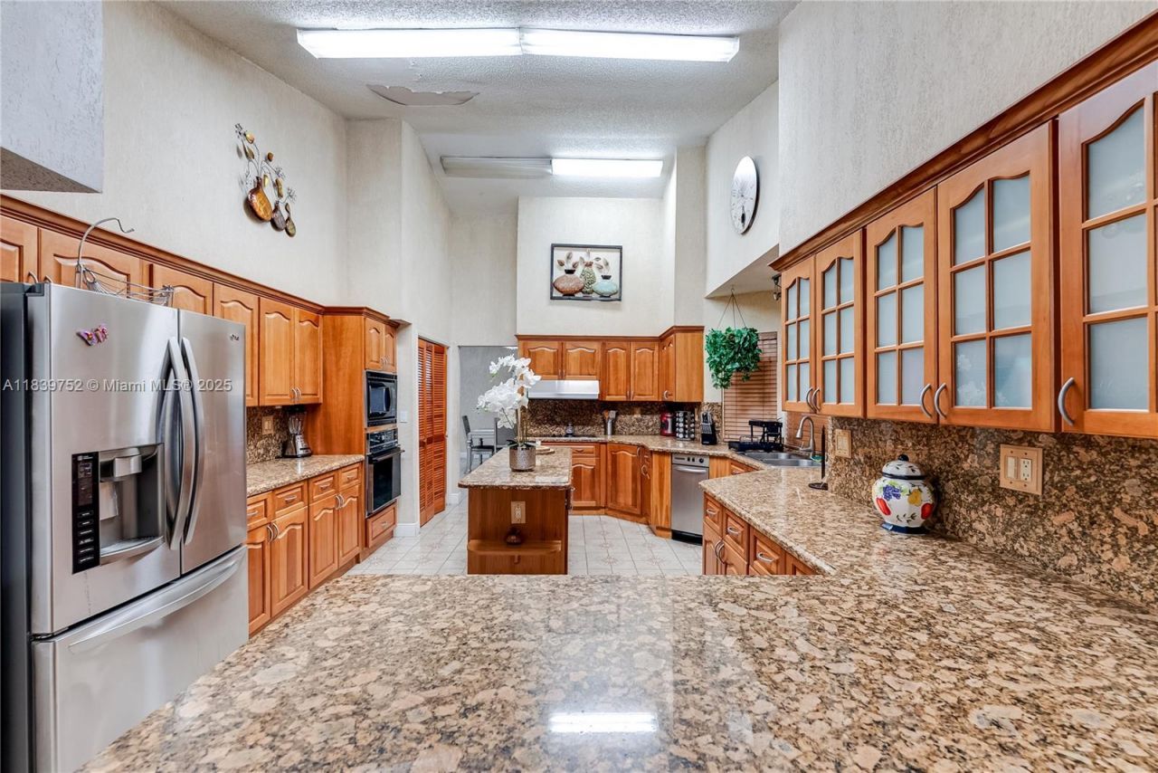 400 NW 128th Ave, Miami, FL 33182 Photo