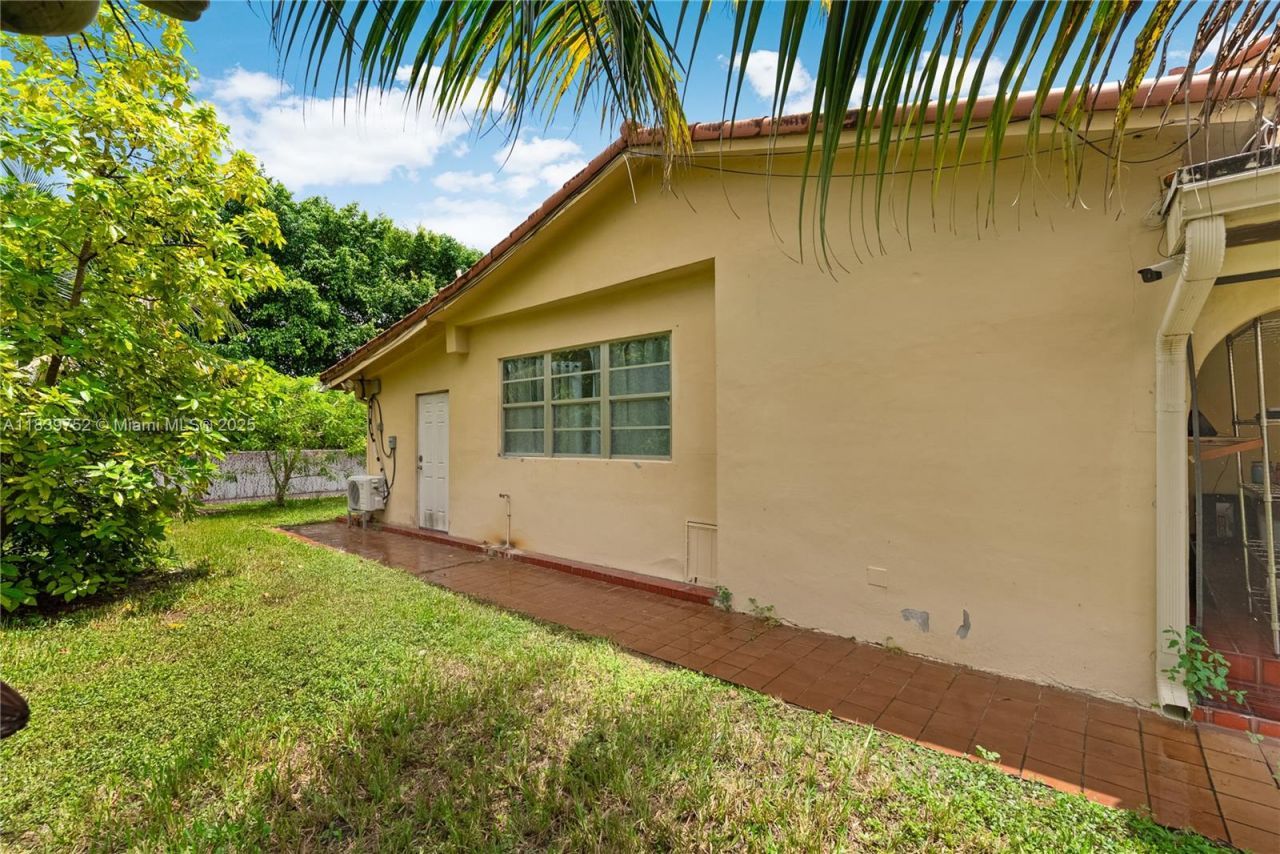 400 NW 128th Ave, Miami, FL 33182 Photo
