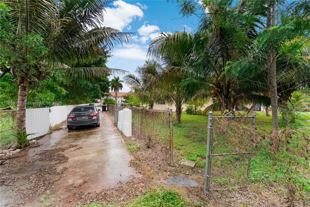 400 NW 128th Ave, Miami, FL 33182 Photo