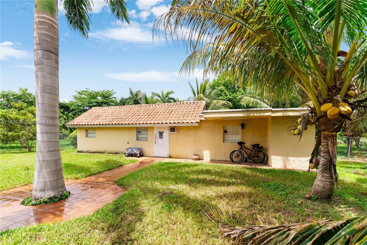 400 NW 128th Ave, Miami, FL 33182 Photo