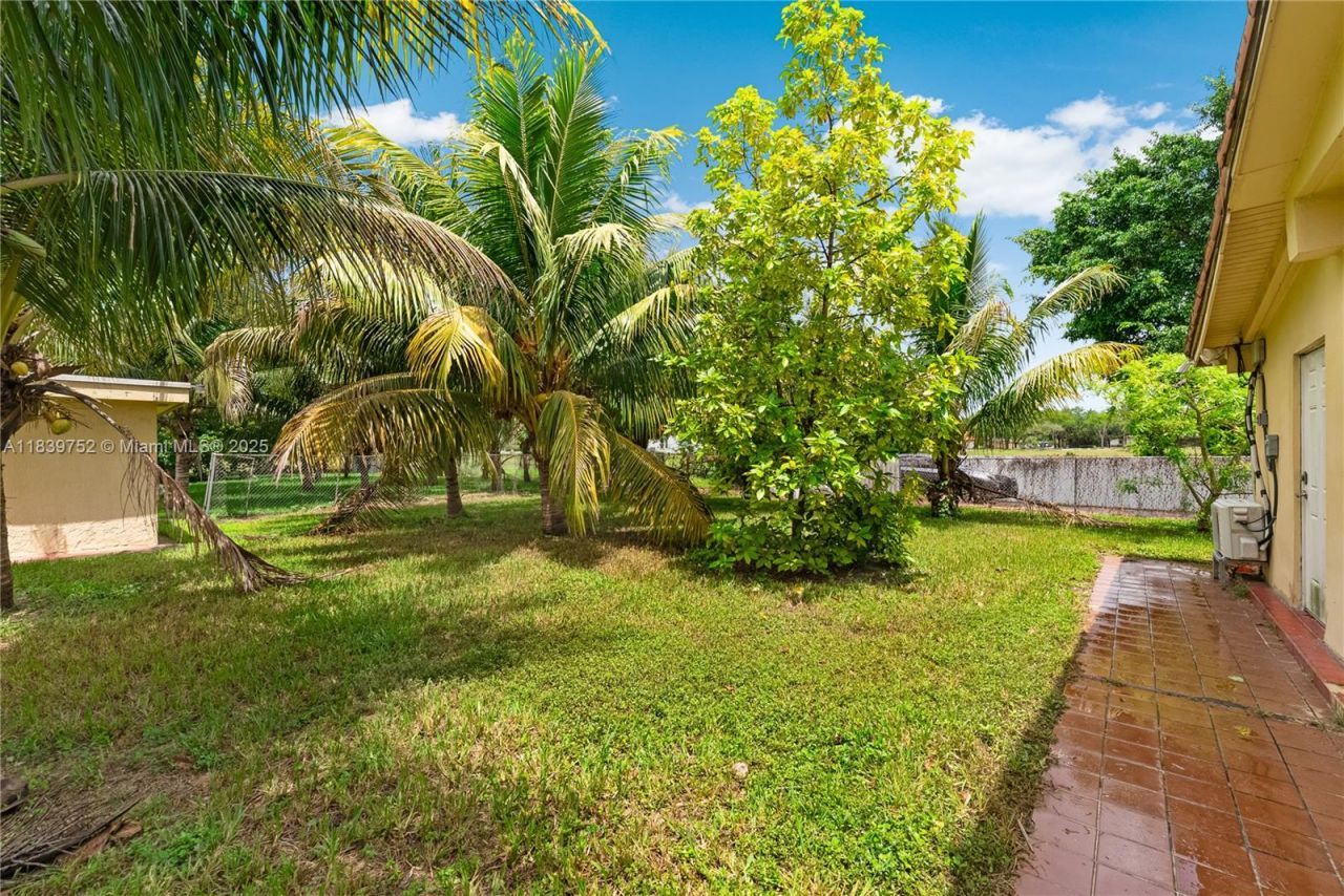 400 NW 128th Ave, Miami, FL 33182 Photo