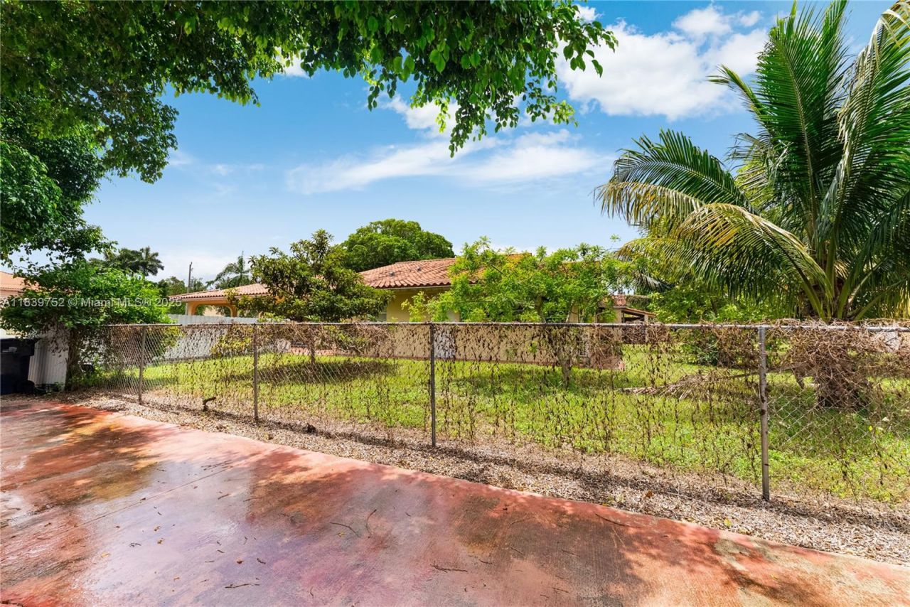 400 NW 128th Ave, Miami, FL 33182 Photo