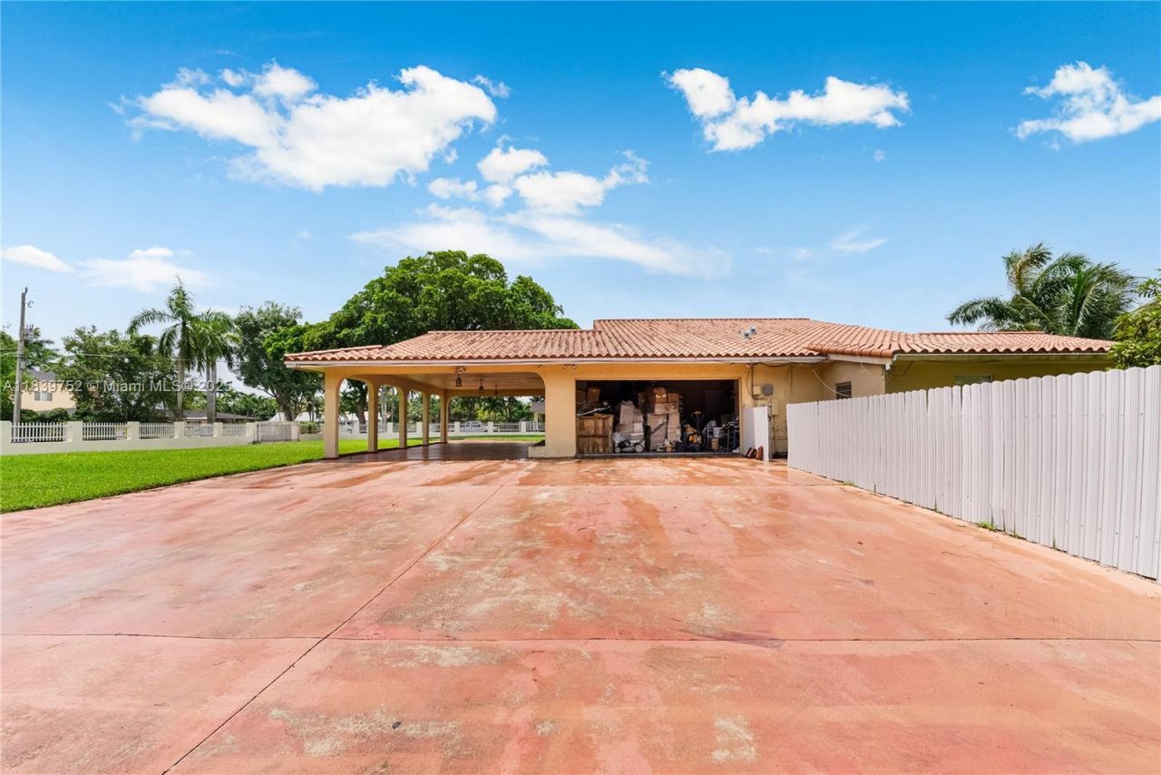 400 NW 128th Ave, Miami, FL 33182 Photo