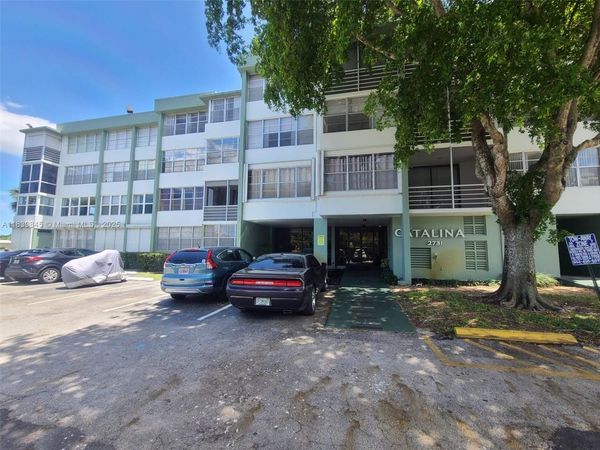 2731 Taft St, Unit 102, Hollywood, FL 33020