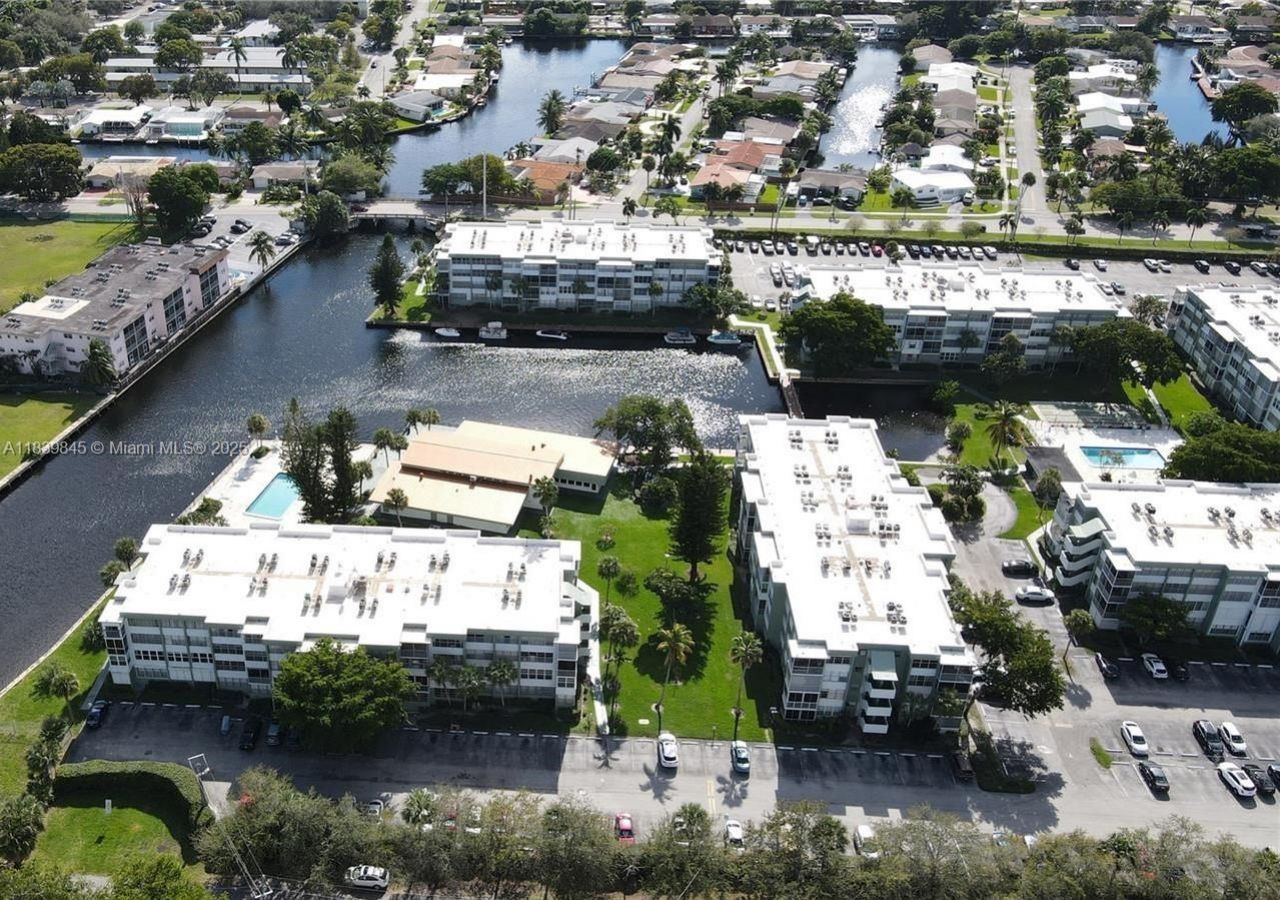 2731 Taft St, Unit 102, Hollywood, FL 33020 Photo