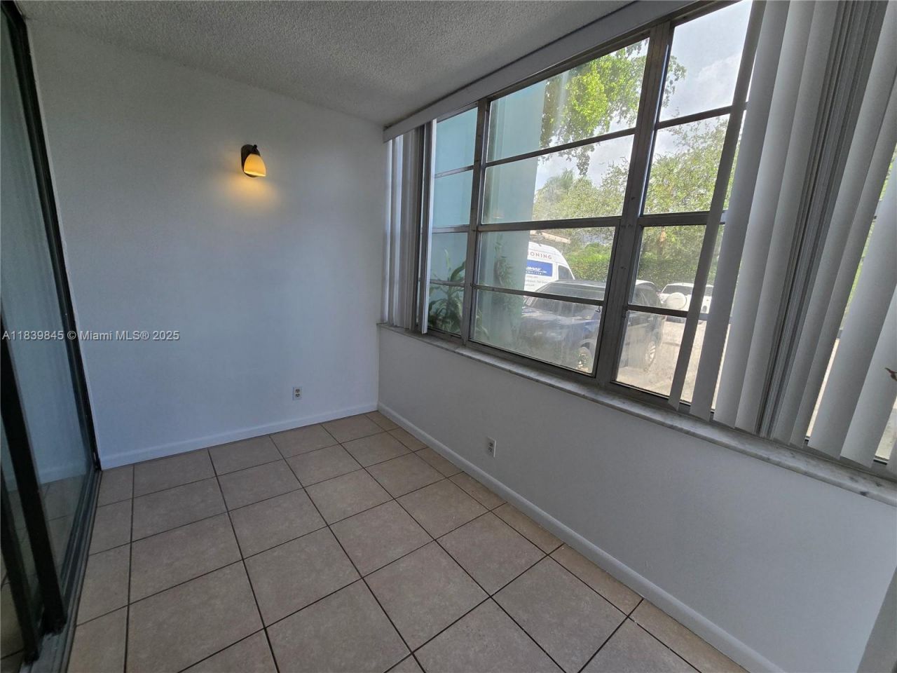 2731 Taft St, Unit 102, Hollywood, FL 33020 Photo