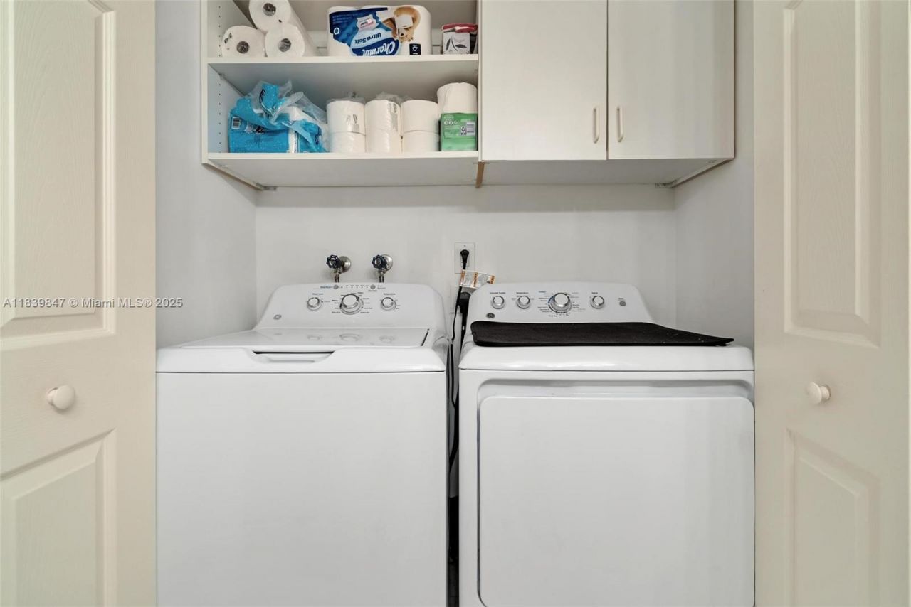 3530 Mystic Pointe Dr, Unit 2014, Aventura, FL 33180 Photo