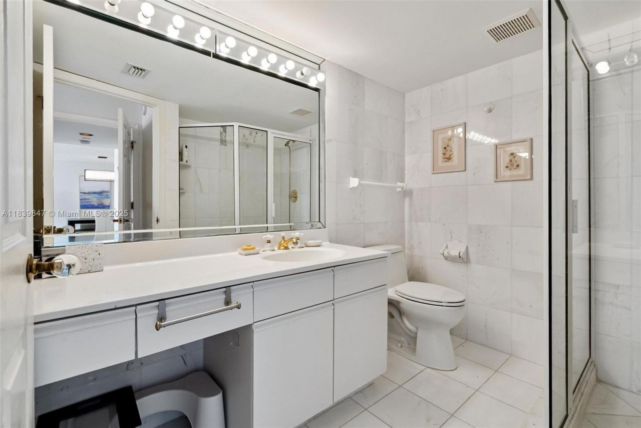 3530 Mystic Pointe Dr, Unit 2014, Aventura, FL 33180 Photo