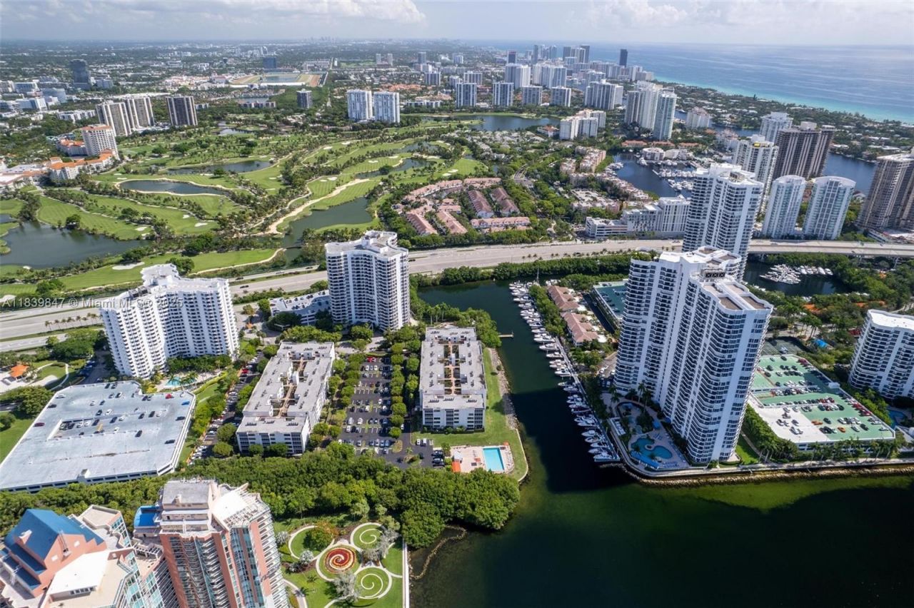 3530 Mystic Pointe Dr, Unit 2014, Aventura, FL 33180 Photo