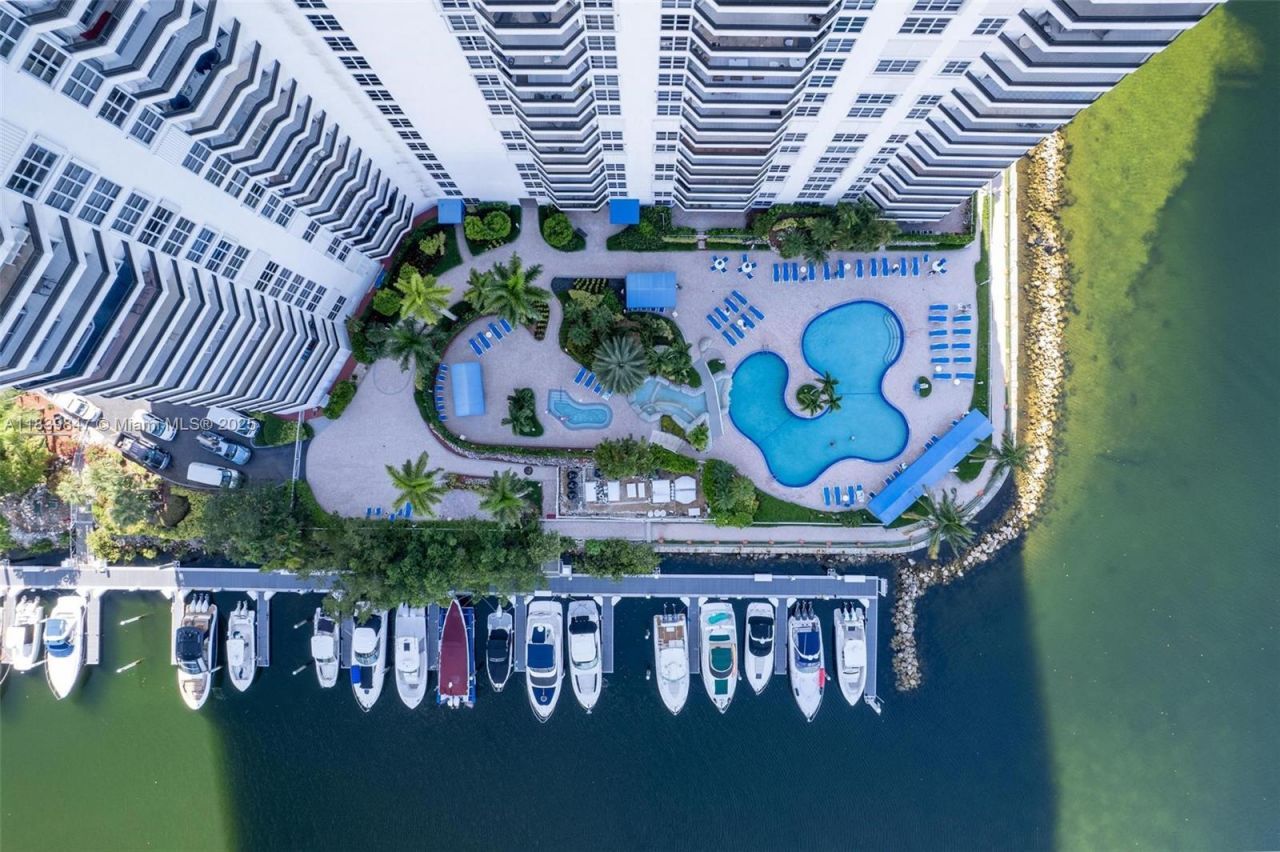 3530 Mystic Pointe Dr, Unit 2014, Aventura, FL 33180 Photo