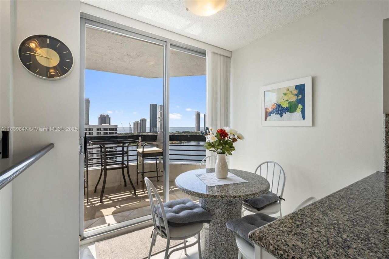 3530 Mystic Pointe Dr, Unit 2014, Aventura, FL 33180 Photo