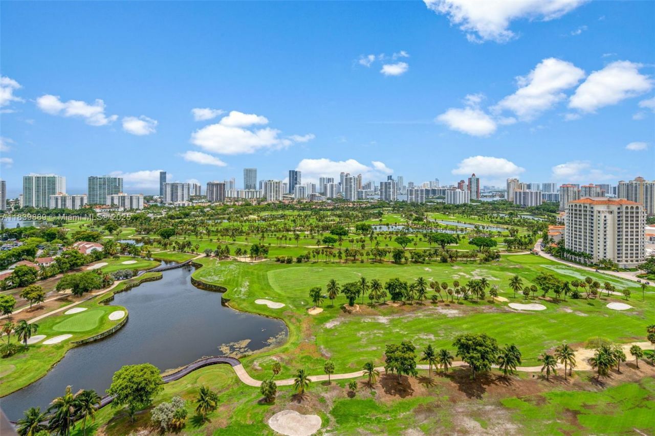 20379 W Country Club Dr, Unit PH38, Aventura, FL 33180 Photo