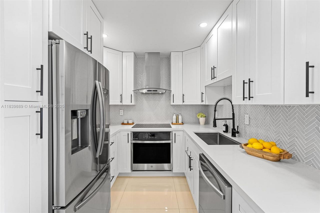 20379 W Country Club Dr, Unit PH38, Aventura, FL 33180 Photo