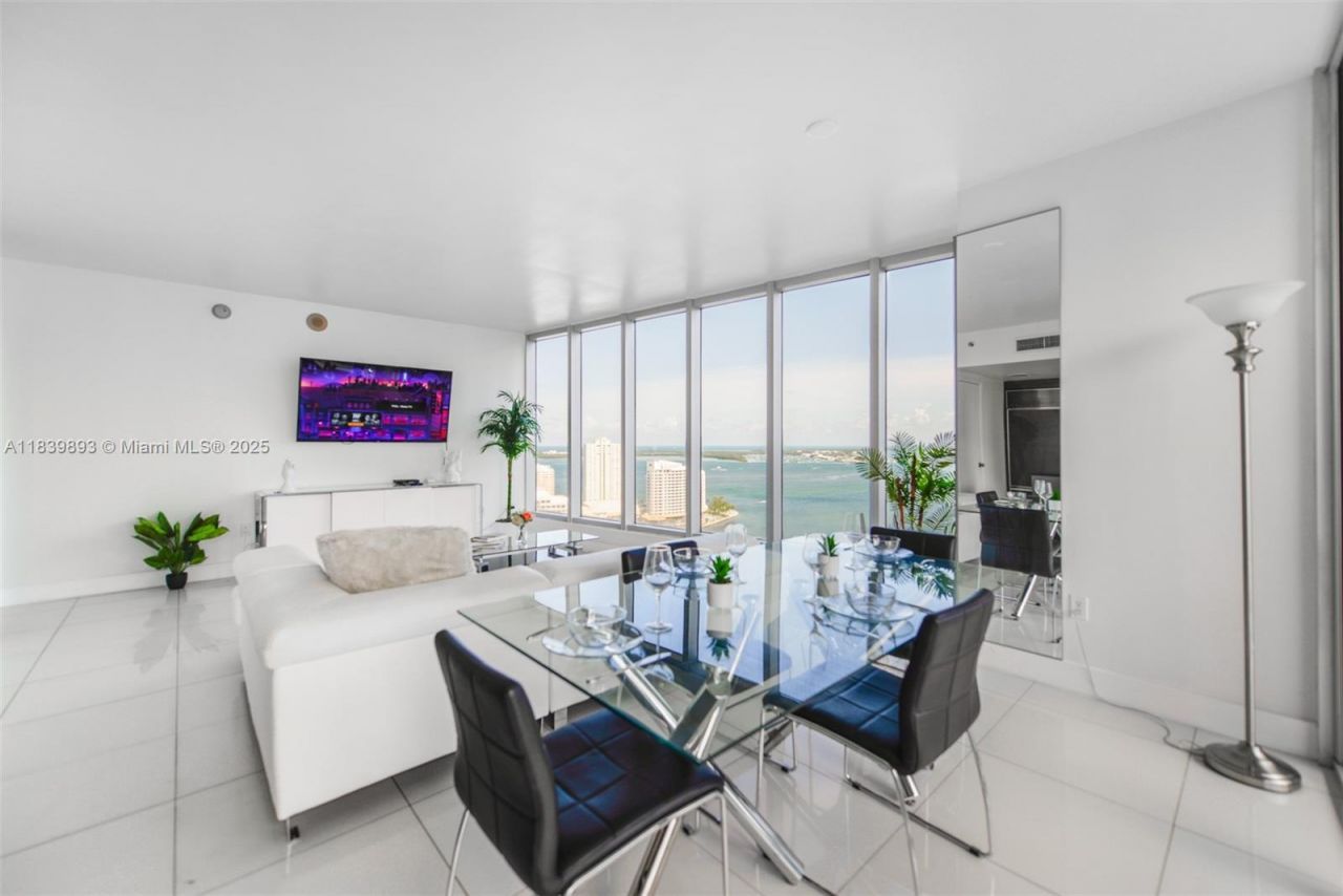 485 Brickell Ave, Unit 2908, Miami, FL 33131 Photo